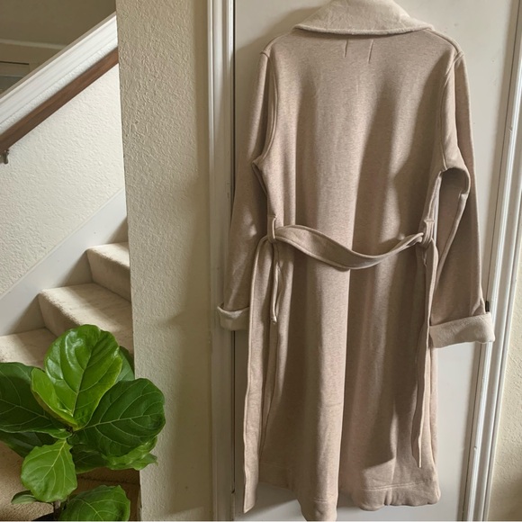 NWT UGG Women’s Duffel Robe, cream size M - Picture 4 of 10